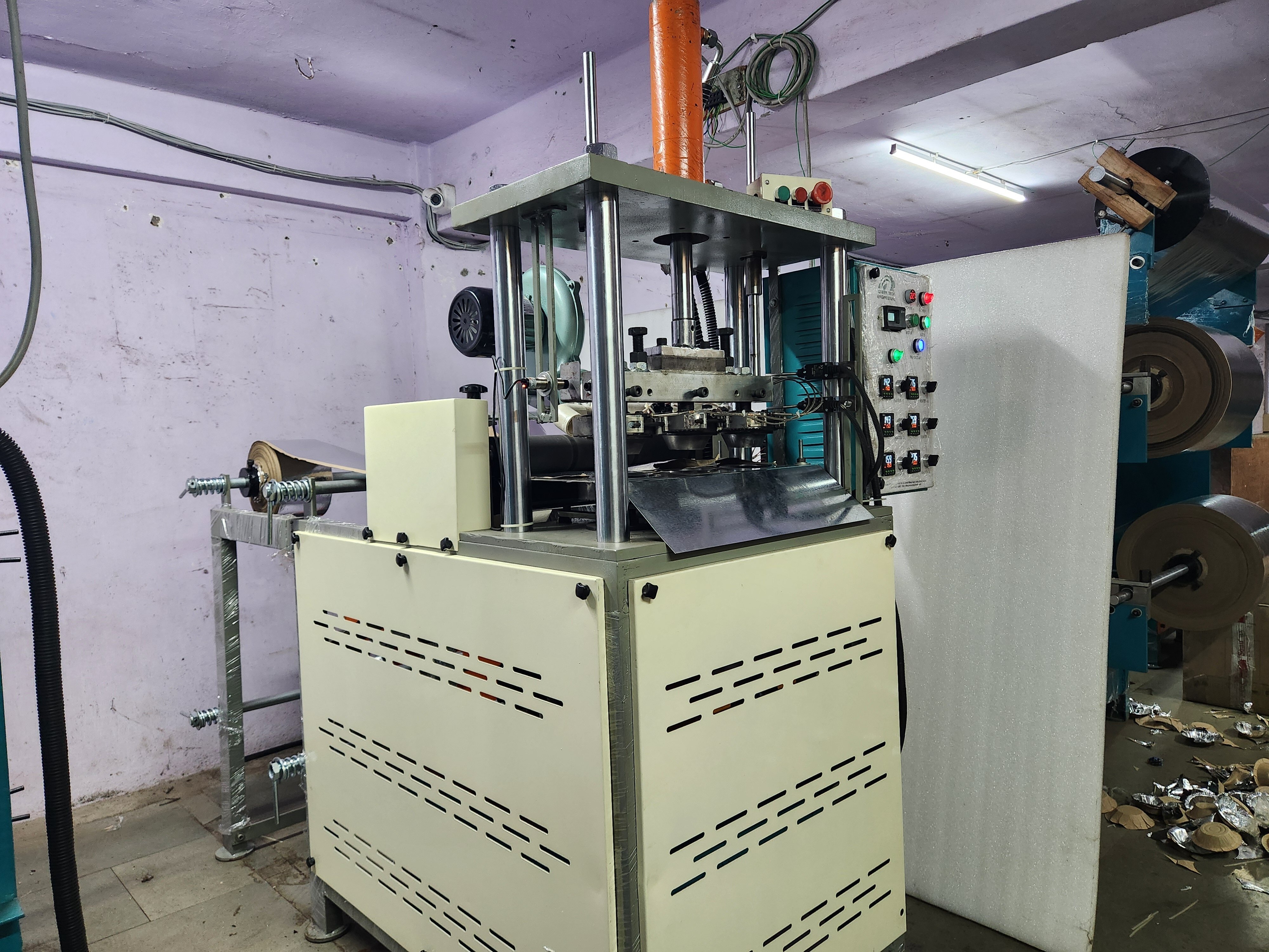 High Speed Paper Thali Making Machine