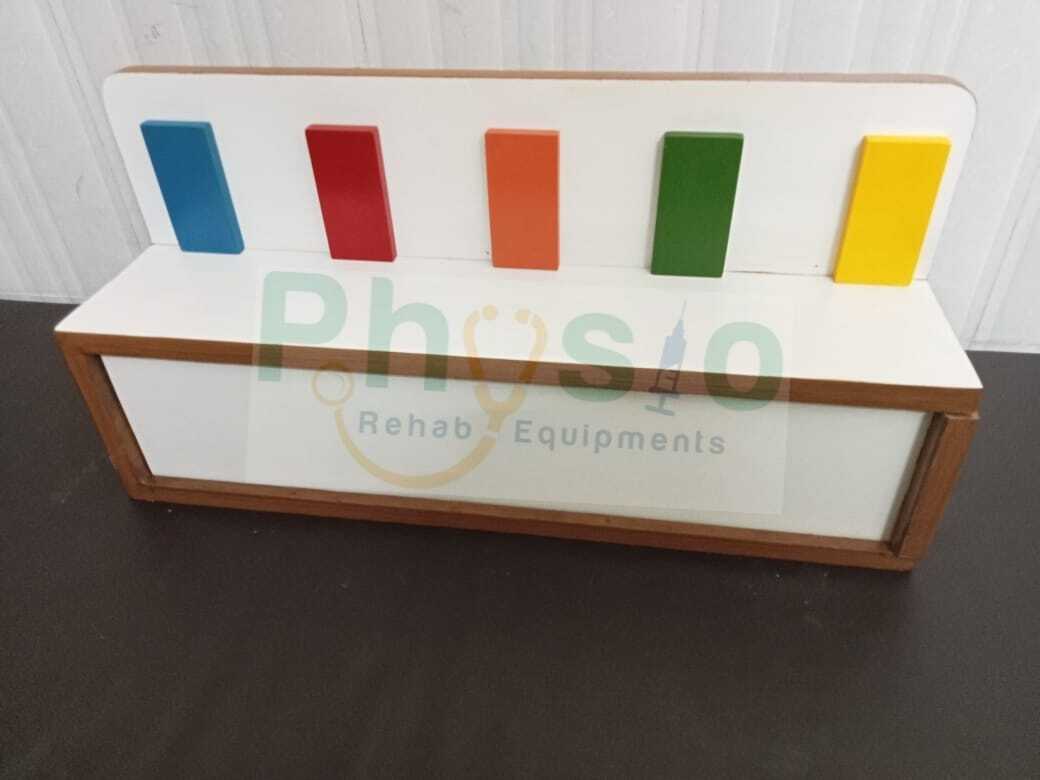 Colour Sorting, Matching And Posting Box - High-quality Plastic Plates, 25 Pieces In 5 Vibrant Colours, Recyclable And Portable For Children