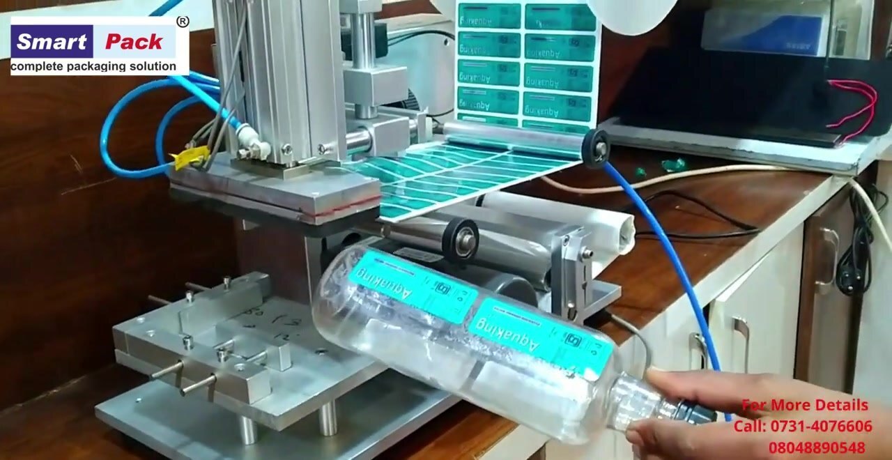Horizontal Square Bottle Labelling Machine - Dimension (L*w*h): 580 *680*900 Centimeter (Cm)
