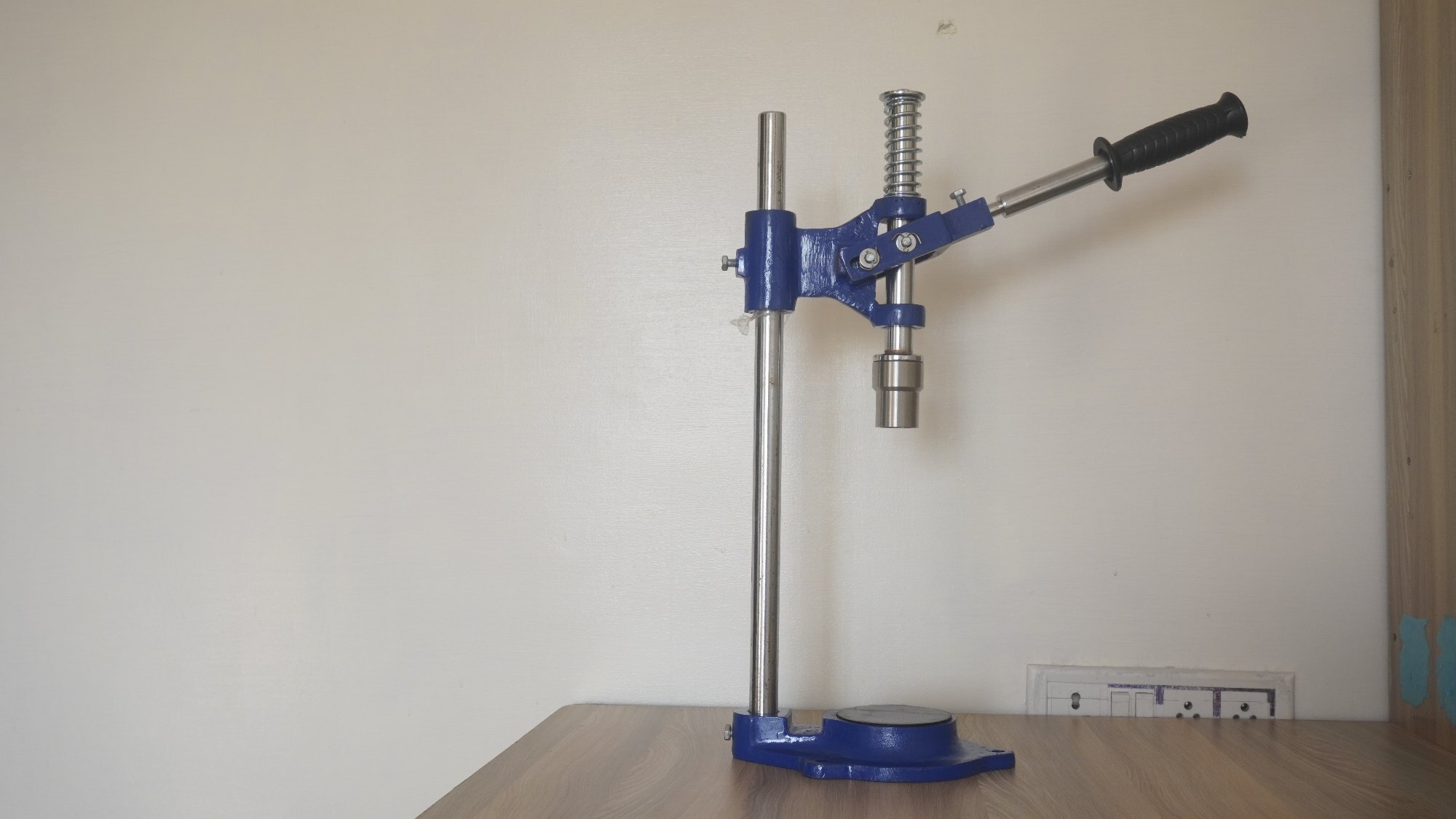 Crown Capping Machine - Color: Silver