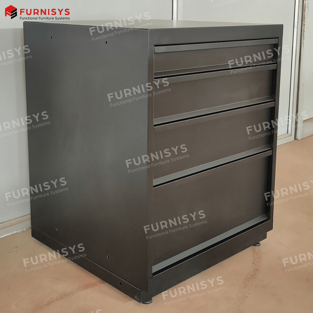 Tool Cabinet - Color: Red