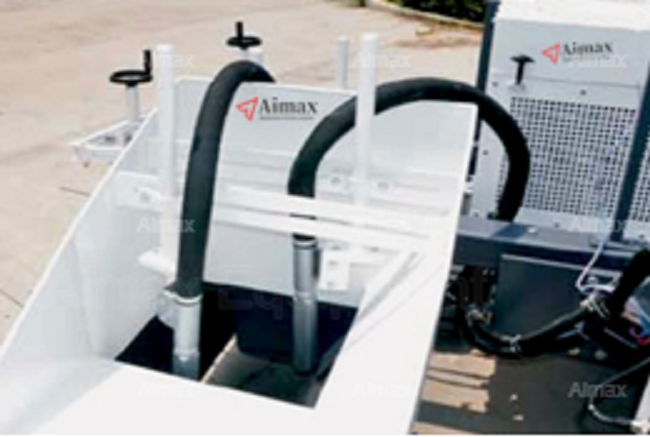 Black Slipform Kerb Paver Machine