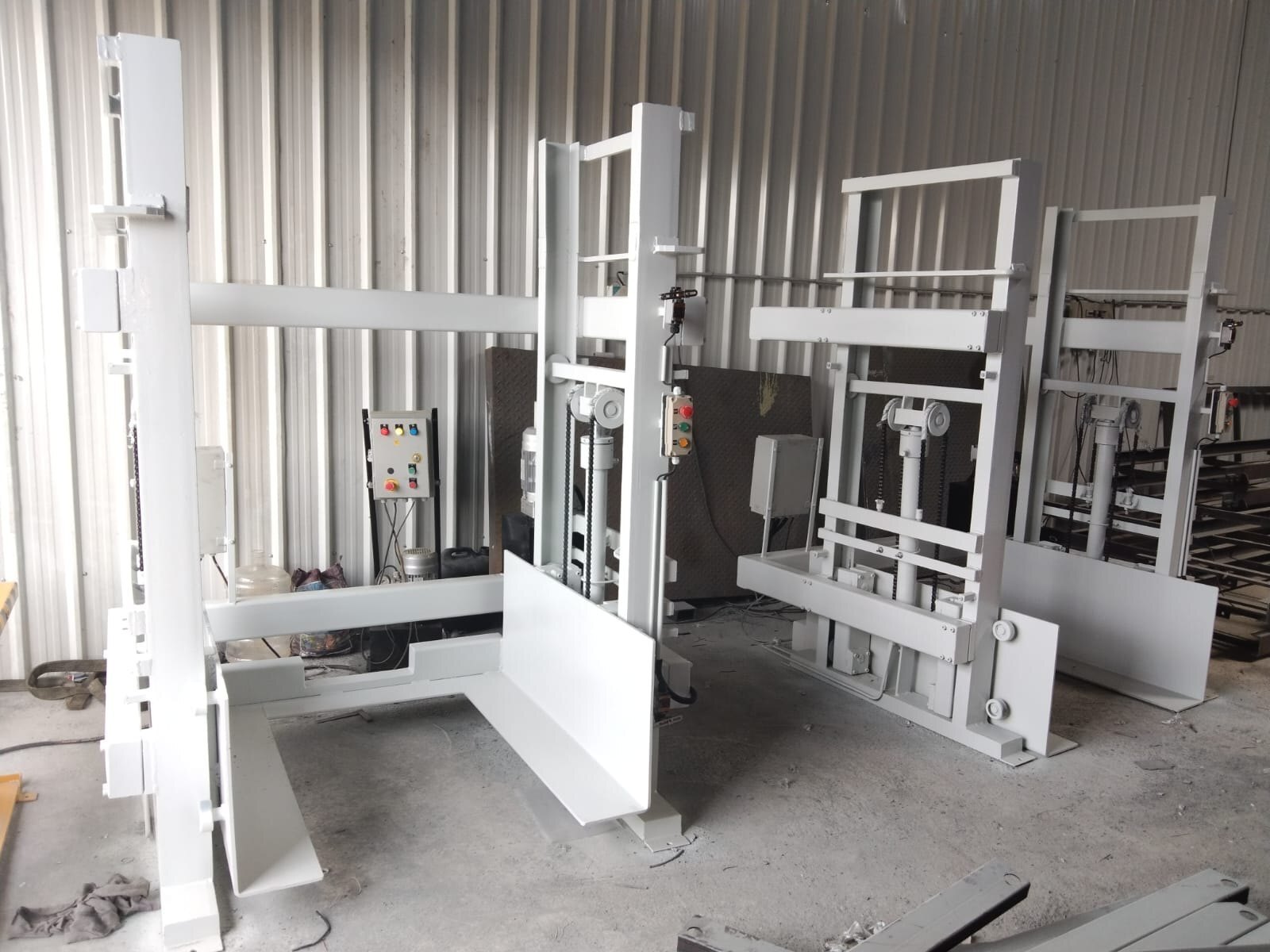 Low Profile Hydraulic Scissor Lift And Ibc Lifting Goods Lift Low Height - Attributes: Easy To Operate