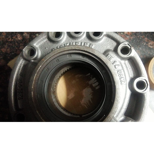 Jcb 432zx Charging Pump - Color: Silver at Best Price in