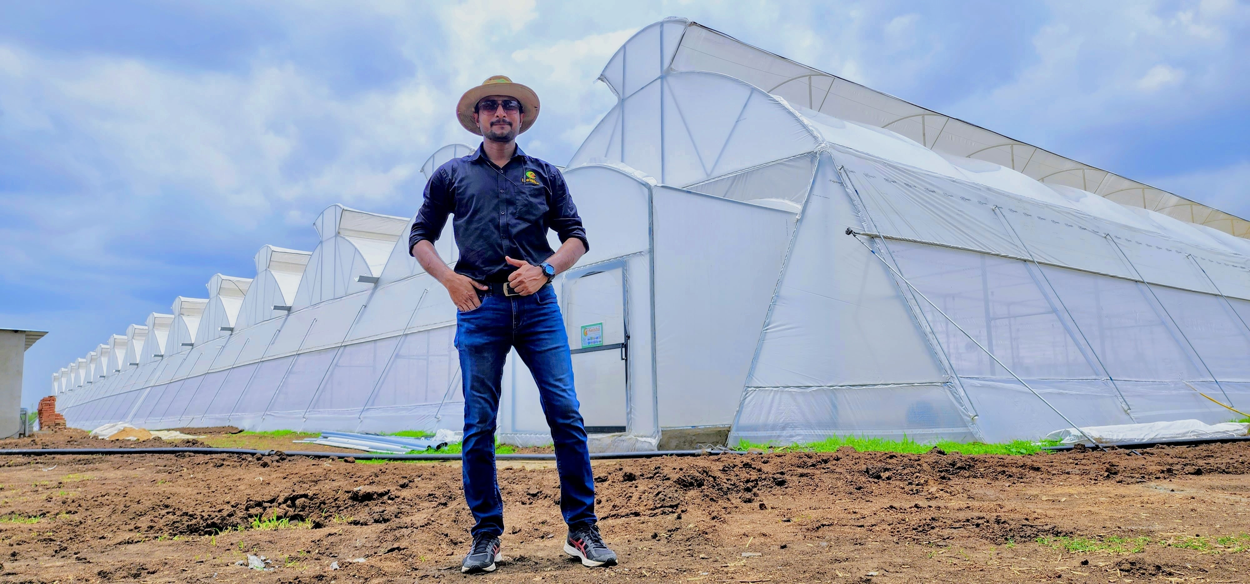 Double Vent Polyhouse - Durable Plastic, Large Size 5.5m Height | Eco-friendly, Re-usable, Air Cooling System, Manual Monitoring