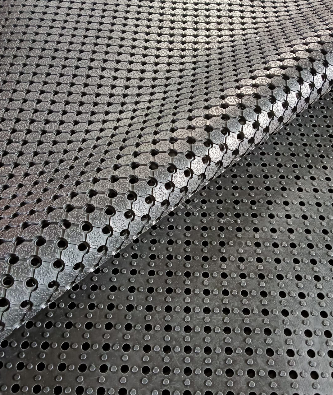 Tjp Pool Mat - Color: Black