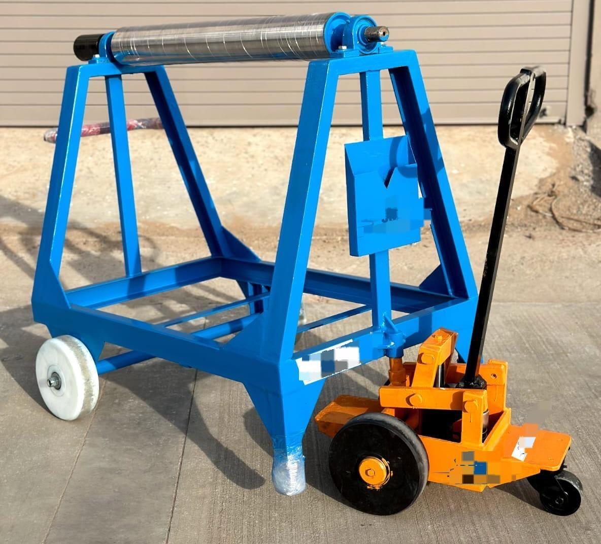 Batch Puller Trolley - Attributes: Strong