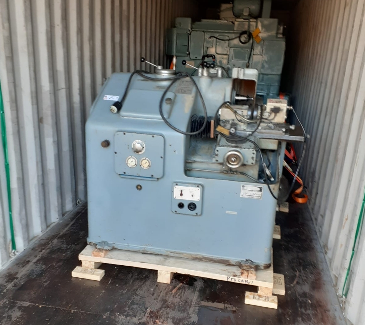 Reishauer Zb Gear Grinding Machine - Feature: Low Noise