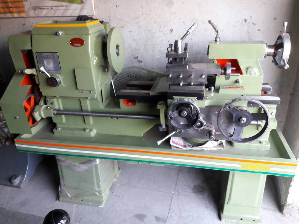 Semi Automatic Adventure Medium Duty Lathe Machine