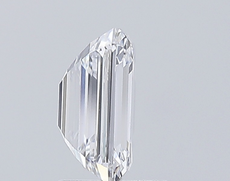 Emerald 1.55ct D Vvs2 Igi 633405849 Lab Grown Diamond - Density: 15