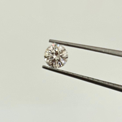 Natural White Diamond - 99% Purity, Emerald Cut, Very Good Cut, Rigid Hardness, Meticulously Polished for Enhanced Sparkle and Elegance