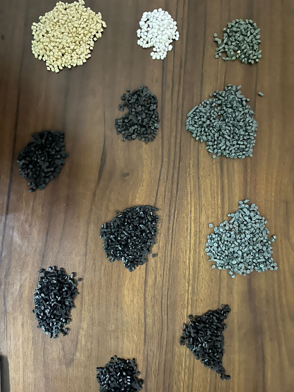 Pvc Granules Manufacturer - Color: Black
