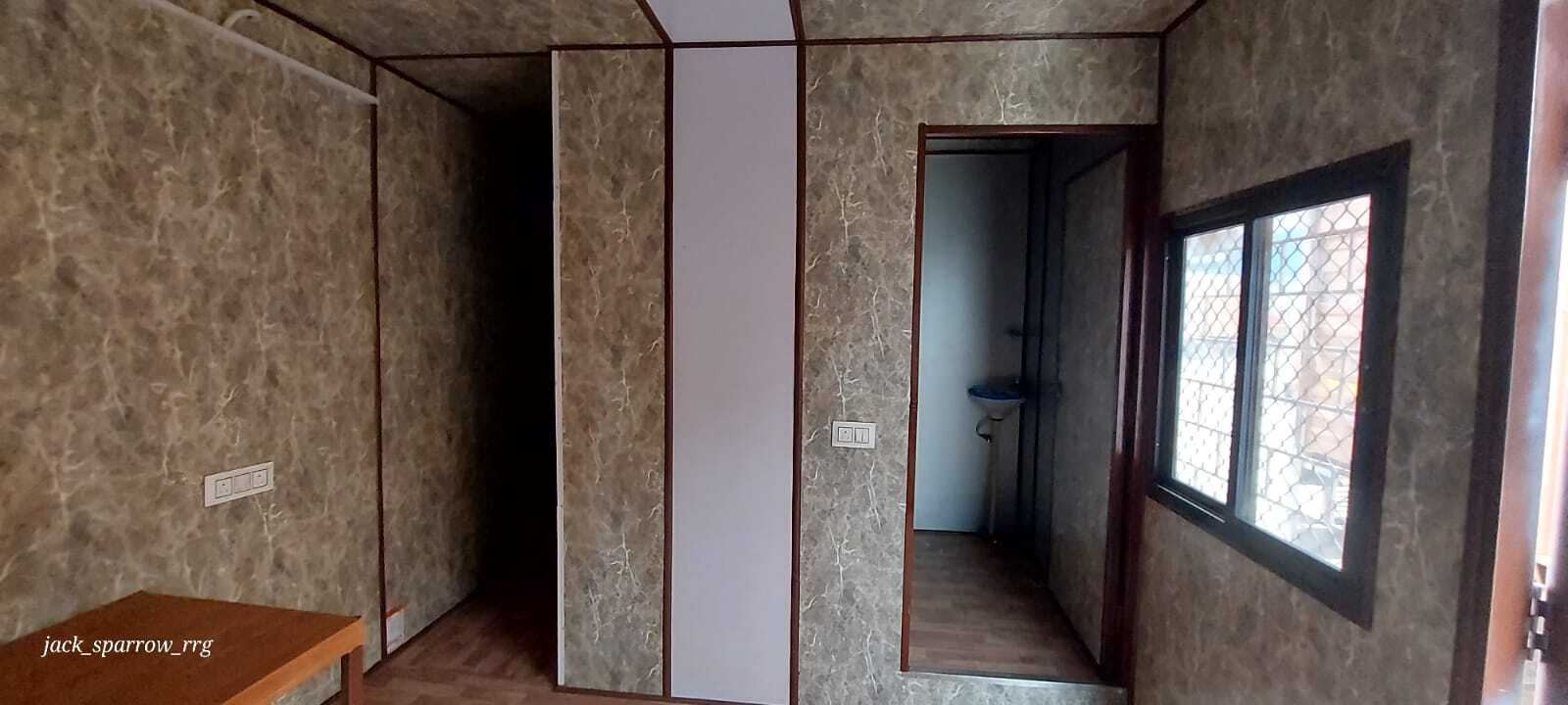 Prefabricated Container Homes - Color: Metallic Gray
