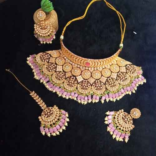Kundan Bridal Choker Sets - Earrings Type: Stud Earrings