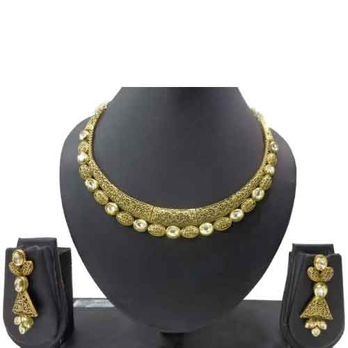 Antique Kundan Necklace Set - Exquisite Traditional Design, Elegant Necklace and Lightweight Stud Earrings for Anniversary, Engagement, Party, or Wedding