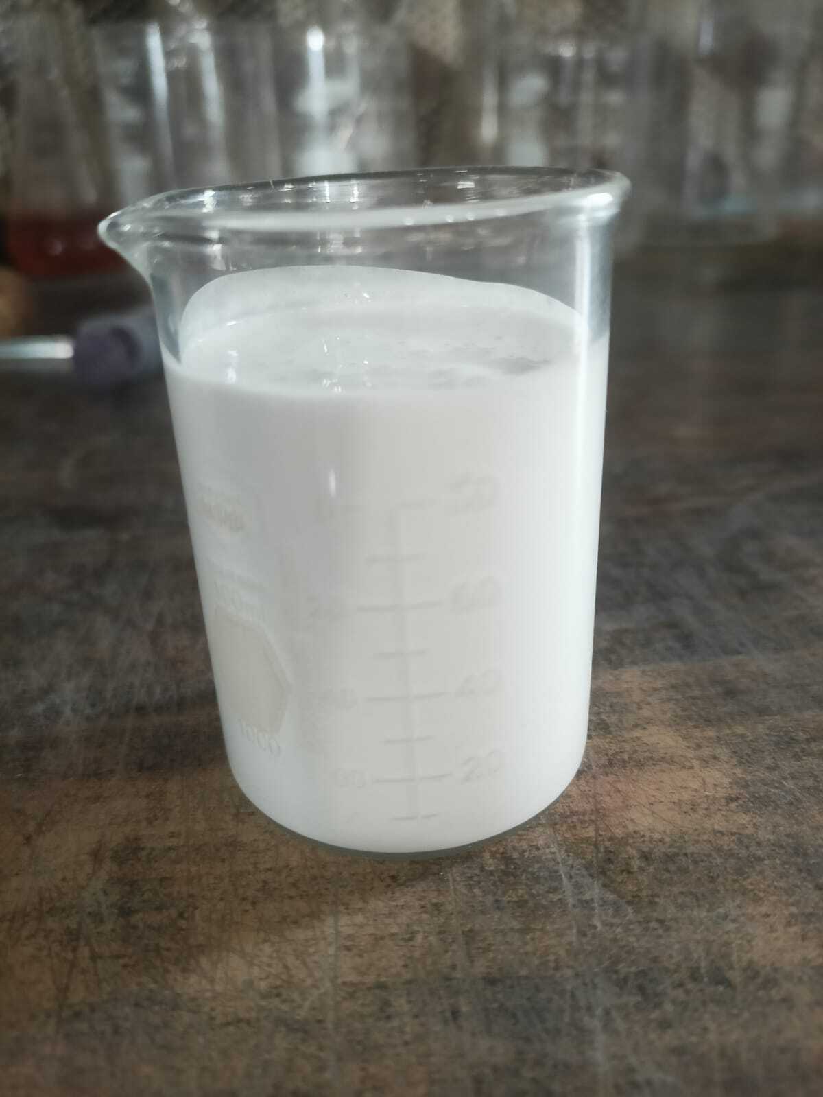 White Azoxystrobin 23% Sc