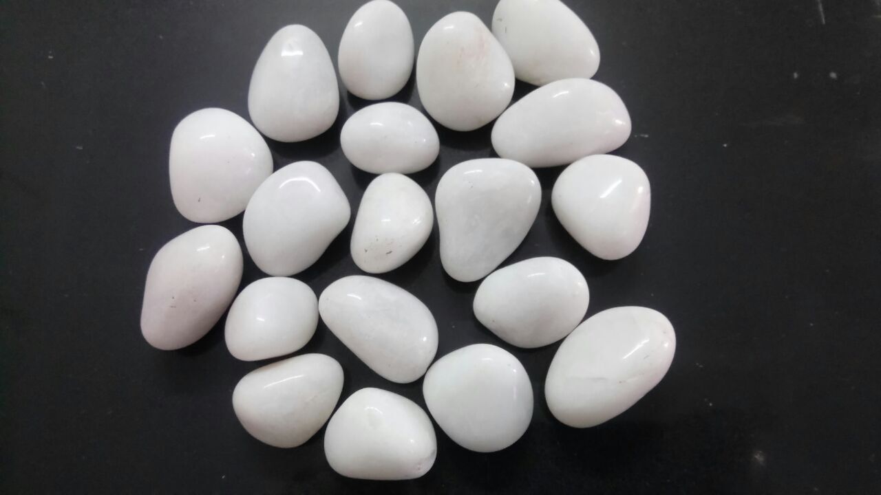 Snow White Natural Tumbled Sandstone Pebble Stone For Wall Cladding And Terrazzo Flooring