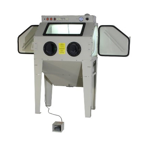 कैबिनेट प्रकार की सैंड ब्लास्टिंग मशीन