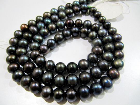 Natural Black Pearl Round Beads 10mm Round Shape Strand 16 Inches