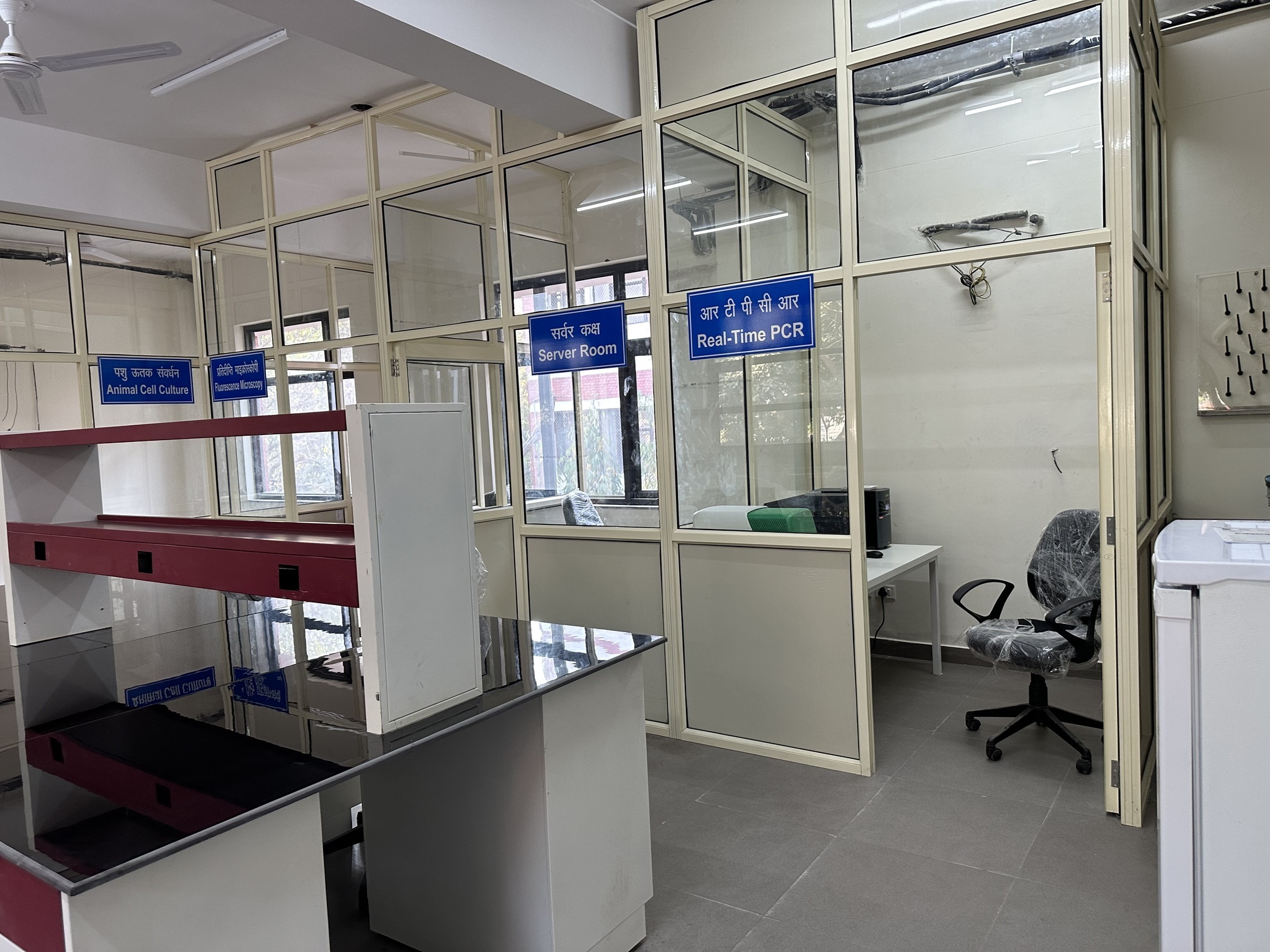 Modular Laboratory Furniture - Steel, One Piece Design | Chemical Resistant, Easy To Clean, Moisture Proof, Non Toxic, Rust Proof, Sefa Certified