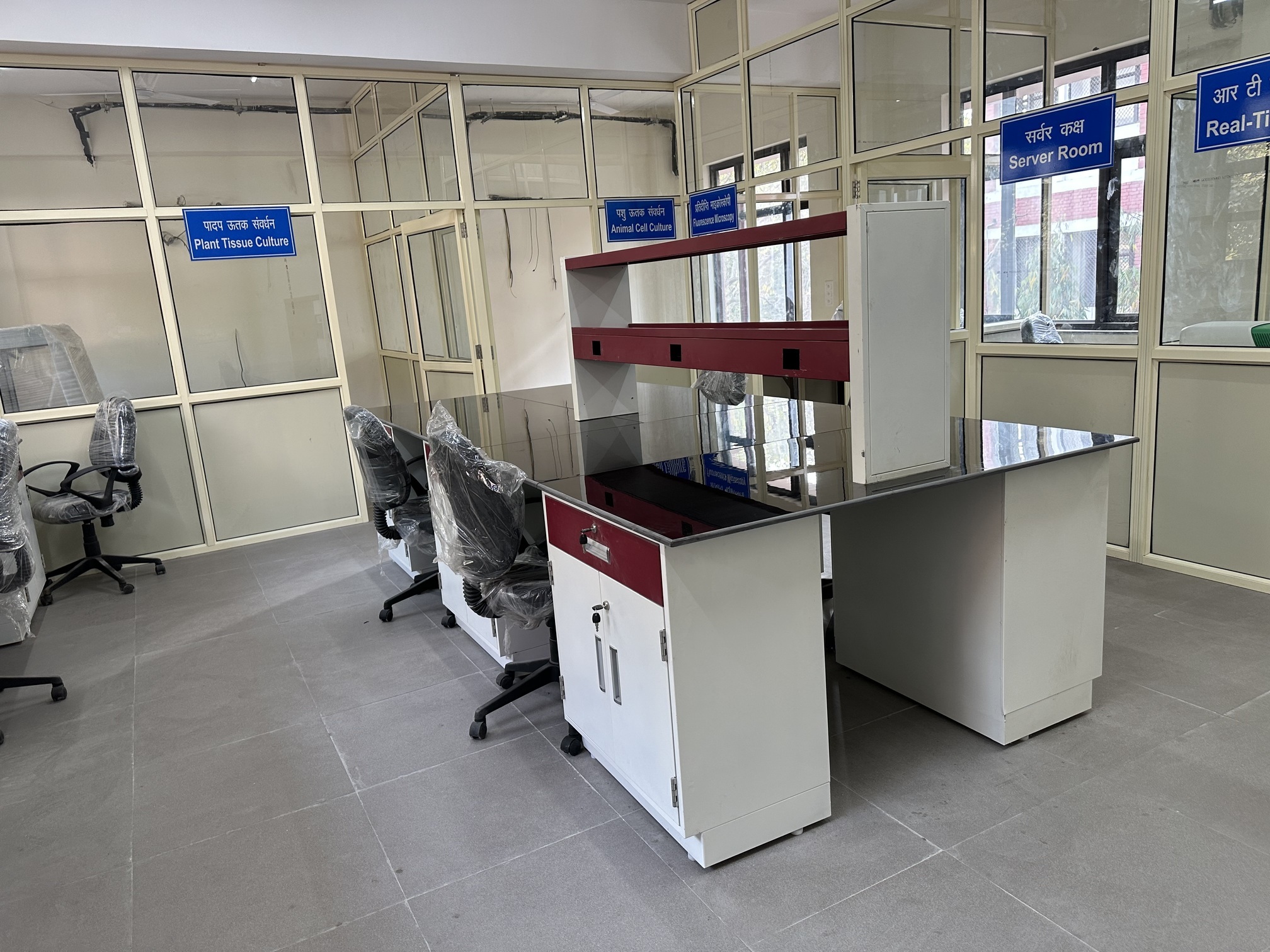 Modular Laboratory Furniture - Steel, One Piece Design | Chemical Resistant, Easy To Clean, Moisture Proof, Non Toxic, Rust Proof, Sefa Certified