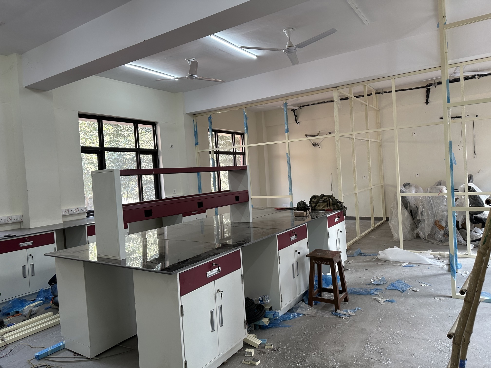 Modular Laboratory Furniture - Steel, One Piece Design | Chemical Resistant, Easy To Clean, Moisture Proof, Non Toxic, Rust Proof, Sefa Certified