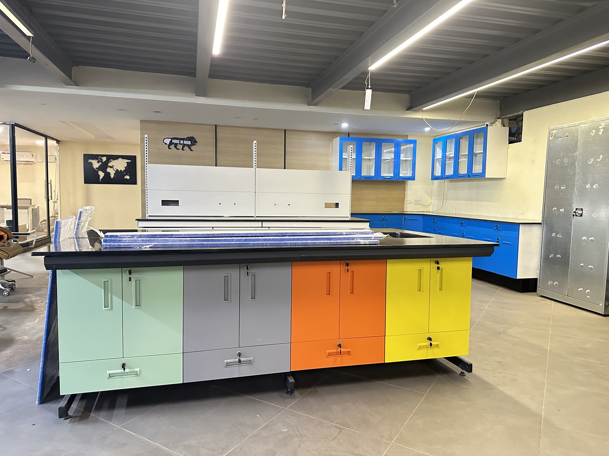 Premium Ergonomic Office Furniture - Eco-friendly Materials, No Assembly Required | Customizable Options, Sleek Designs, Comfort-driven, Professional Aesthetic