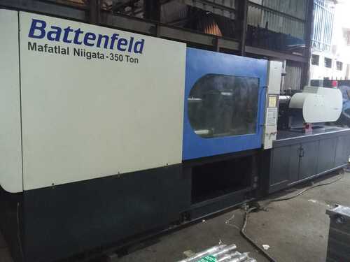 Battenfeld Mafat Niigata 350 Ton - Color: White And Blue