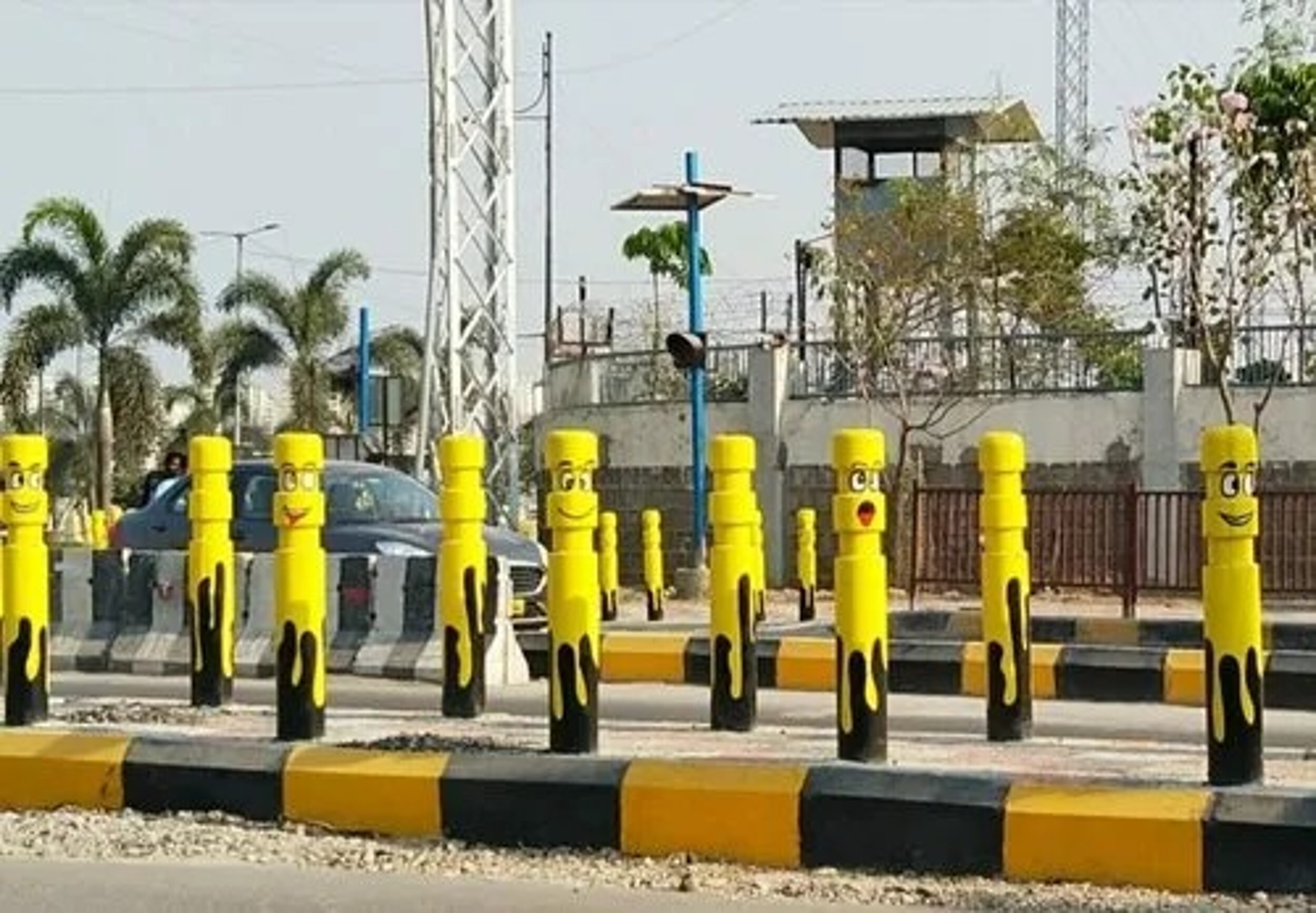Rcc Bollards Outer Grove - Feature: Heavy-duty Construction