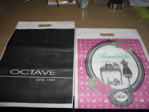 गैर बुने हुए स्याही