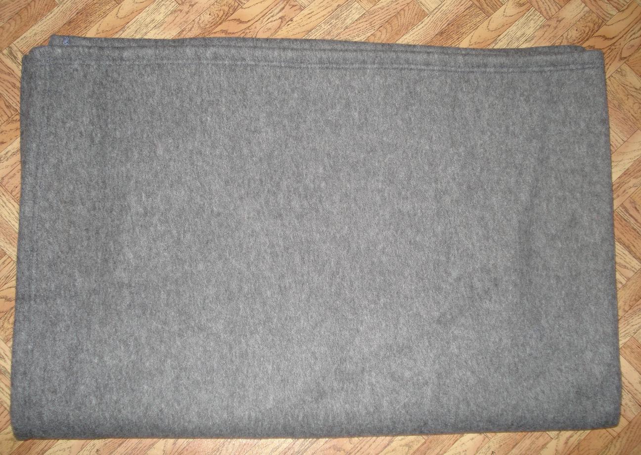 50% Woolen 50 % Synthetic Blanket - Age Group: Adults