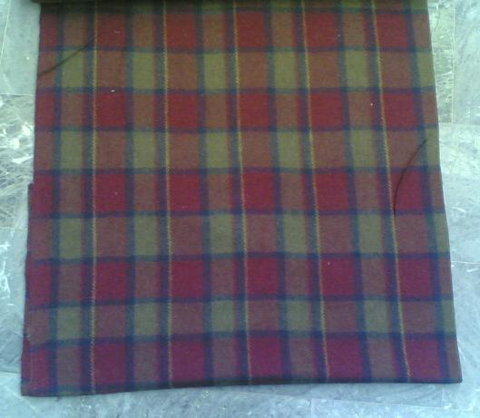 70% Woolen 30% Synthetic Blanket - Age Group: Adults