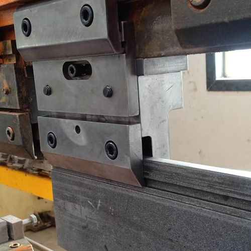 Punch Adapter And Clamp - Metal Construction, Silver Finish | Enhances Flexibility, Ensures Secure Positioning, Ideal for Industrial Metalworking