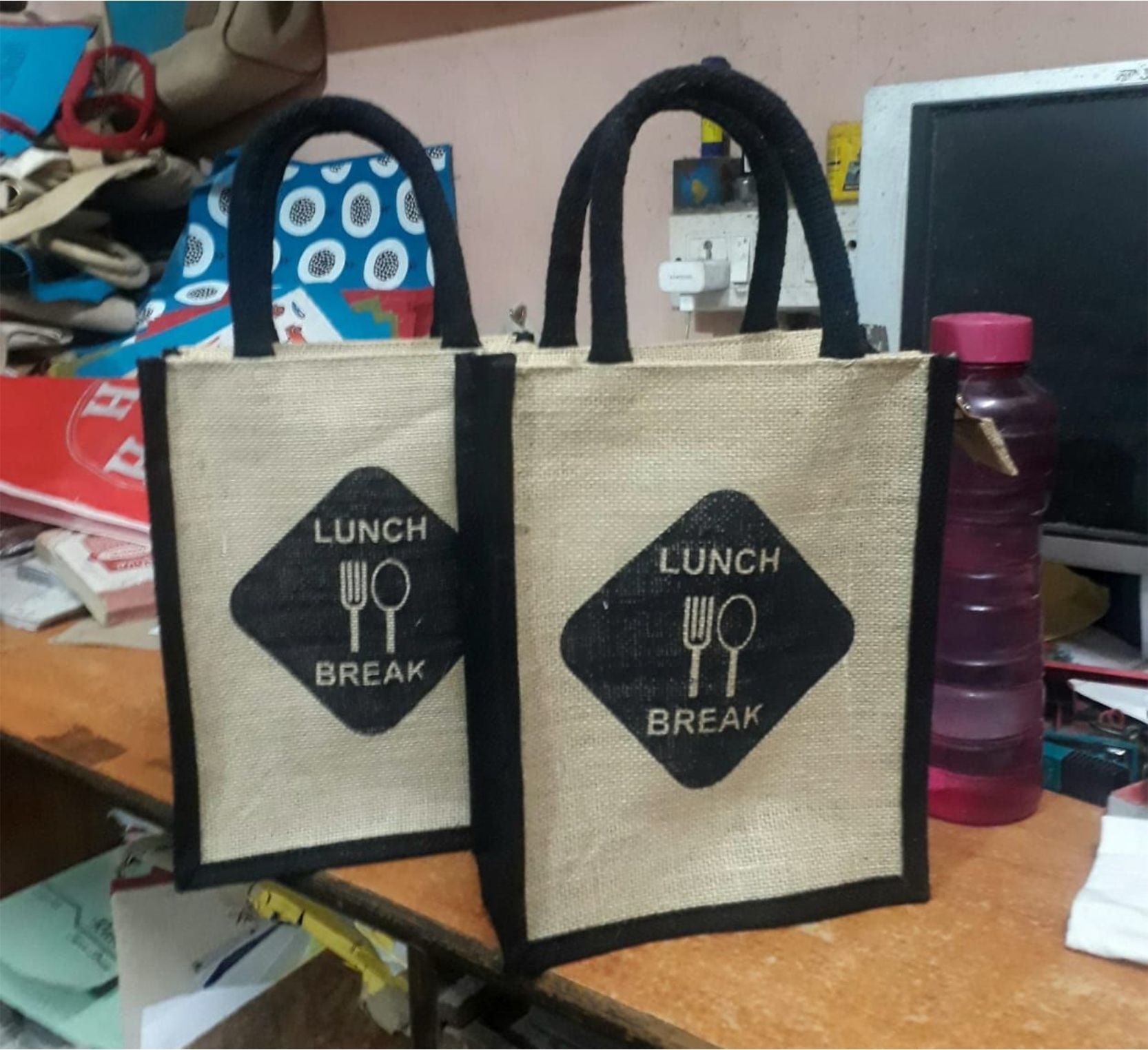 Different Available Jute Cottage Bags For Lunch