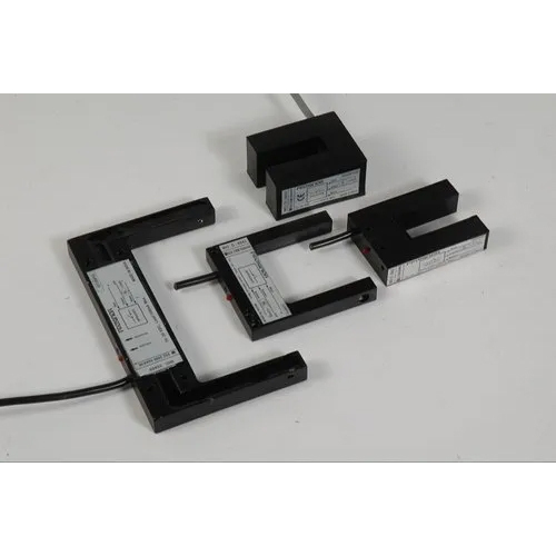 Slot-Fork Sensor - Plastic, 20mm/50mm/120mm/220mm Sizes, Black Color | Object Detection, 10-30V DC Voltage, Industrial Usage, Warranty Included