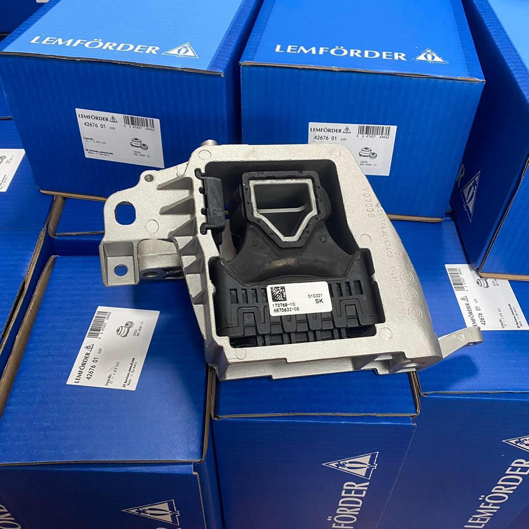 Engine Mounting Mercedes C Class Engine Mounting E For Use In: Automobile Industry