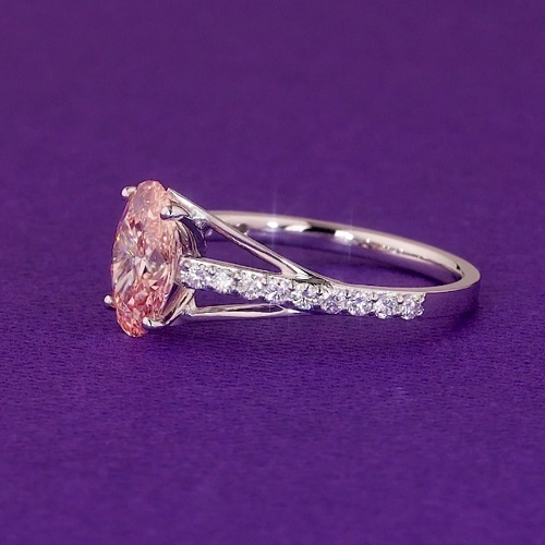 Beautiful Oval Shape Ring 18k White Gold 1.62ct 18k White Gold