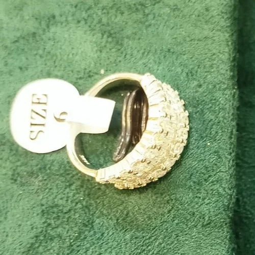 Ladies Polished Lab Grown Diamond Ring - Diamond Carat Weight: 0.9-1.9 Carat