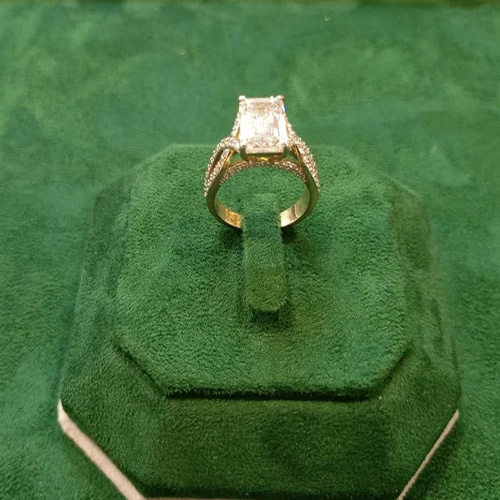 Ladies Rectangle Shape Lab Grown Diamond Ring - Diamond Carat Weight: 0.9-1.9 Carat