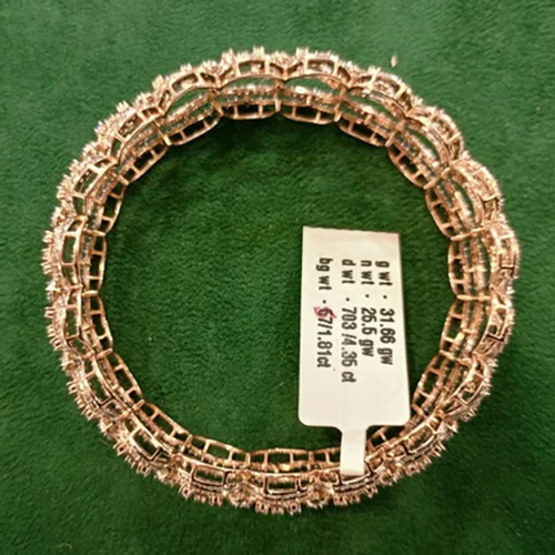 Ladies Bridal Wear Lab Grown Diamond Gold Bangle - Diamond Carat Weight: 158.3 Carat