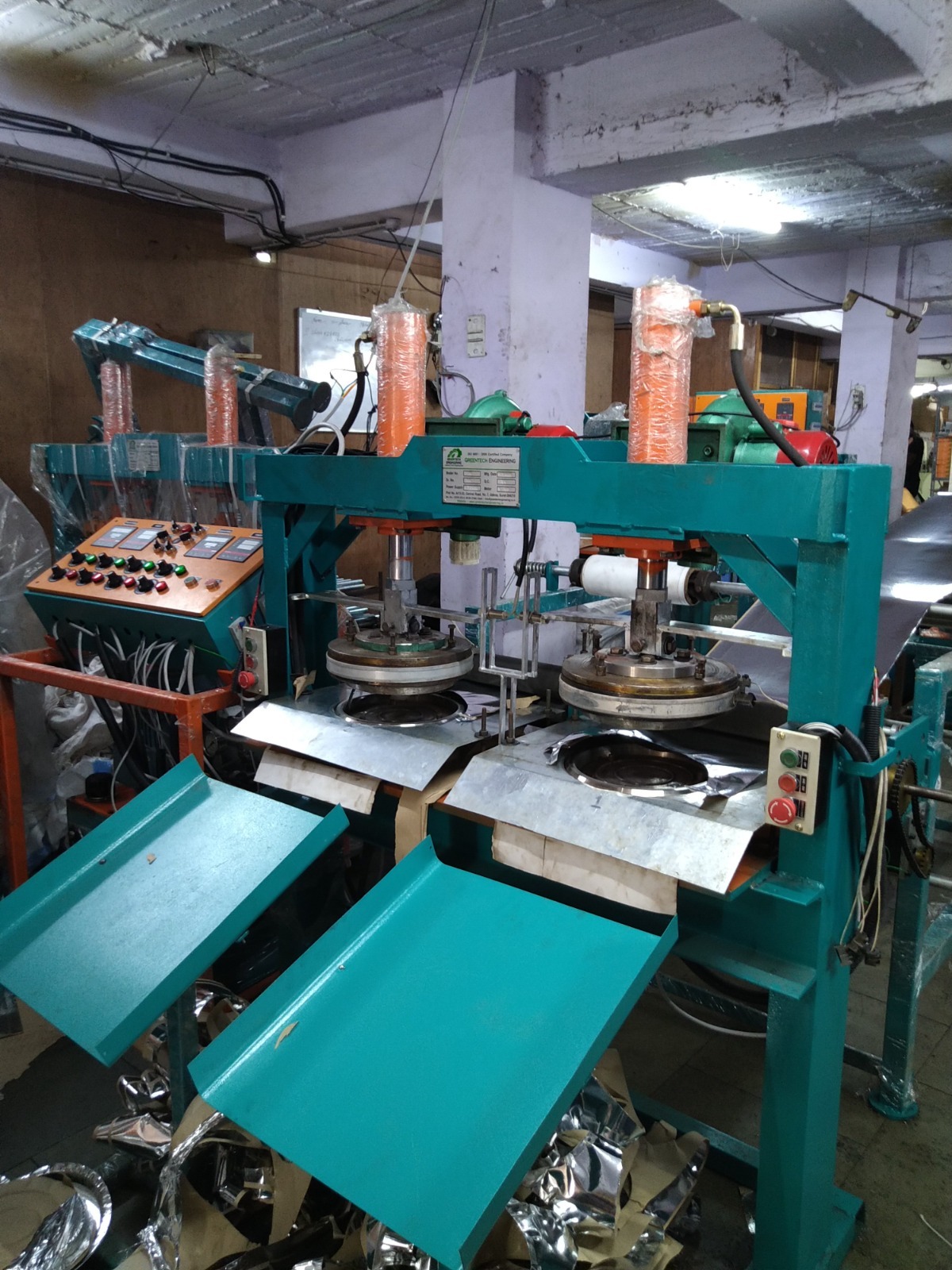 Fully Automatic Multipurpose Dona Thali Making Machine