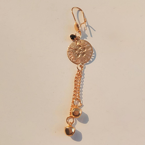 Pair Of Gold Plated Drop Earrings - Gender: Women