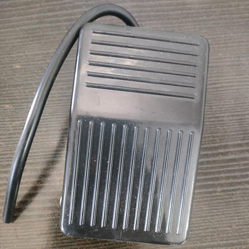 फुट पेडल स्विच