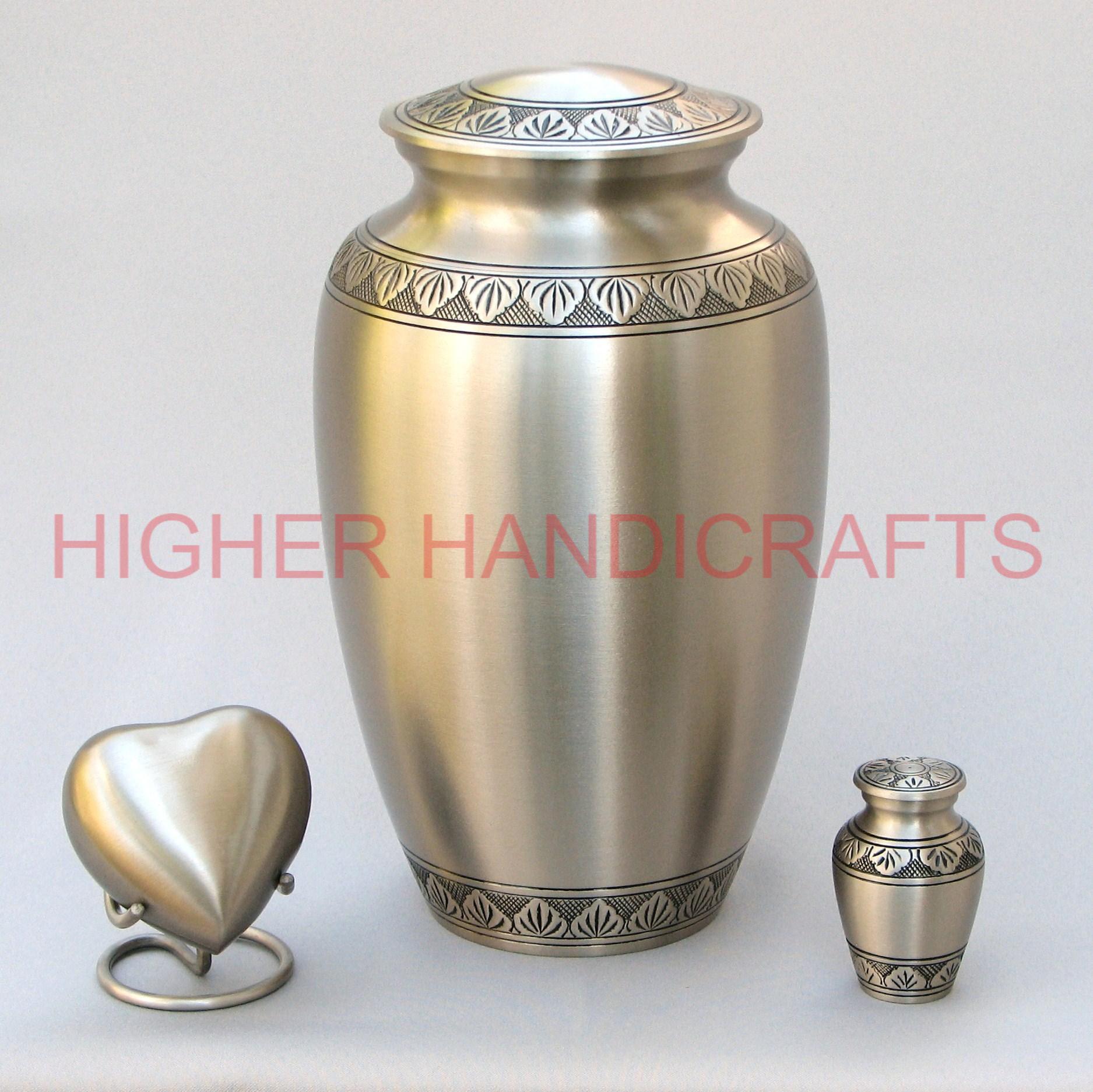 Adult Brass Cremation Urn For Ashes , Large Urns With Small Keepsake Urns Set