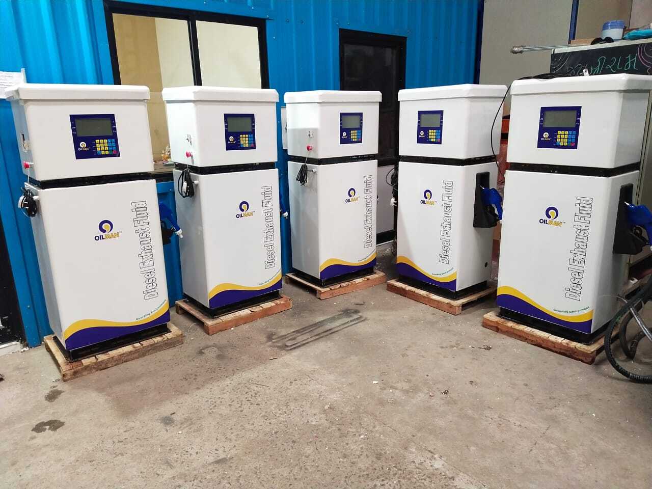 Def Dispenser - Ss304/pu Coating, 30-50 Lpm Pump, 360â° Swivel Nozzle, Cloud Connectivity, Voice Broadcasting, Customized Thermal Printing, Remote Configurable