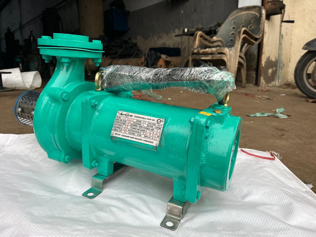 V7 Horizontal Openwell Submersible Pumpset - Color: Green