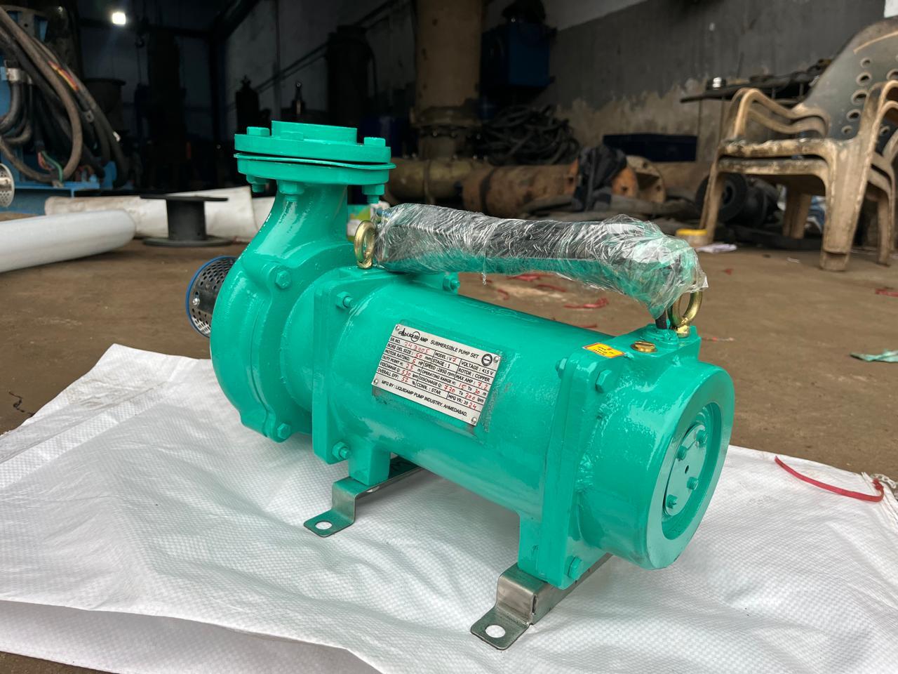 V7 Horizontal Openwell Submersible Pumpset - Color: Green