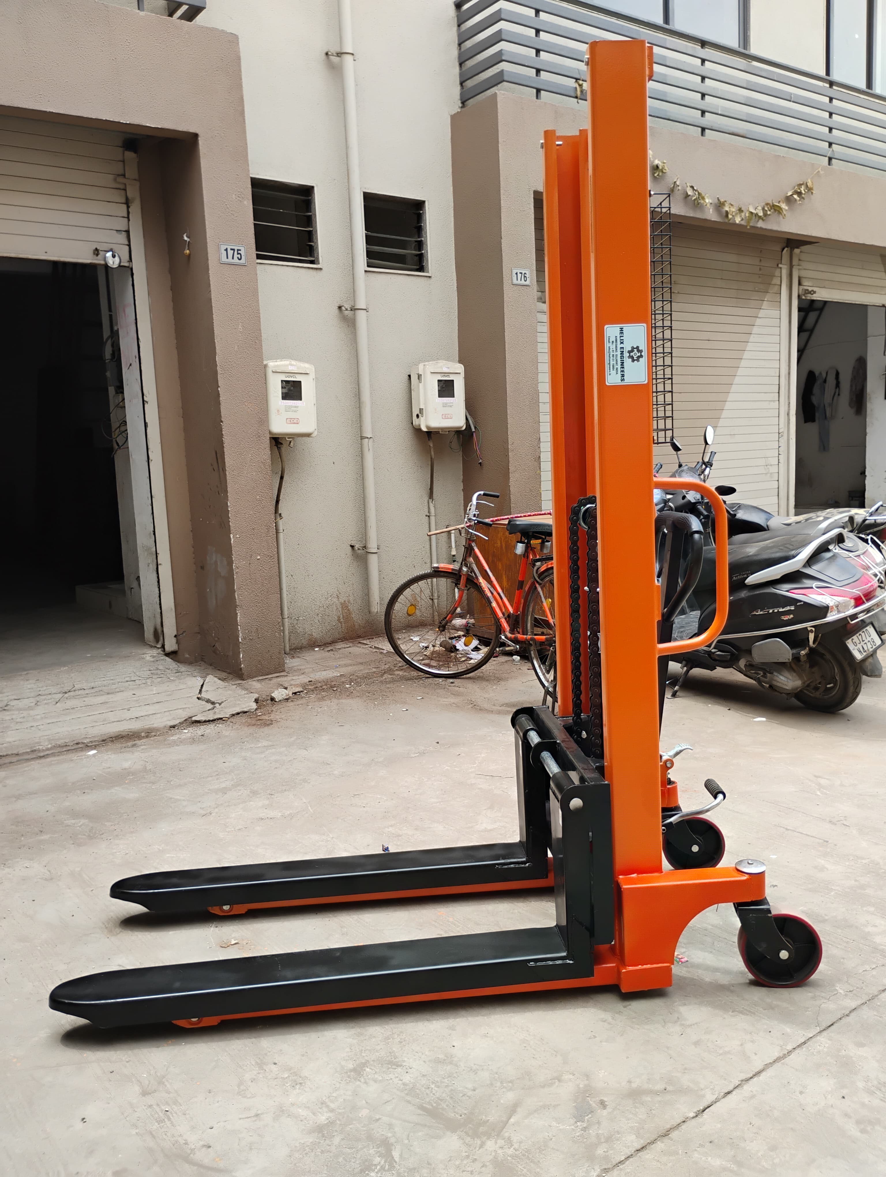 Strong Hydraulic Hand Stacker