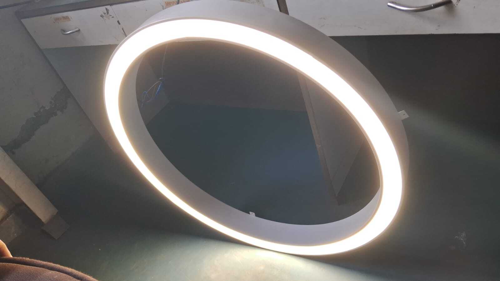 Round Rind Surface Profile Light