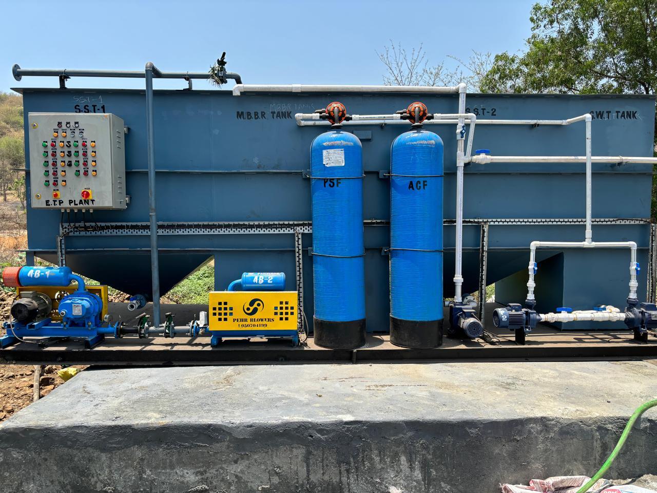 Effluent Treatment Plant - Stainless Steel, Custom Dimensions, White Color | Specialized Industrial Wastewater Purification Facility